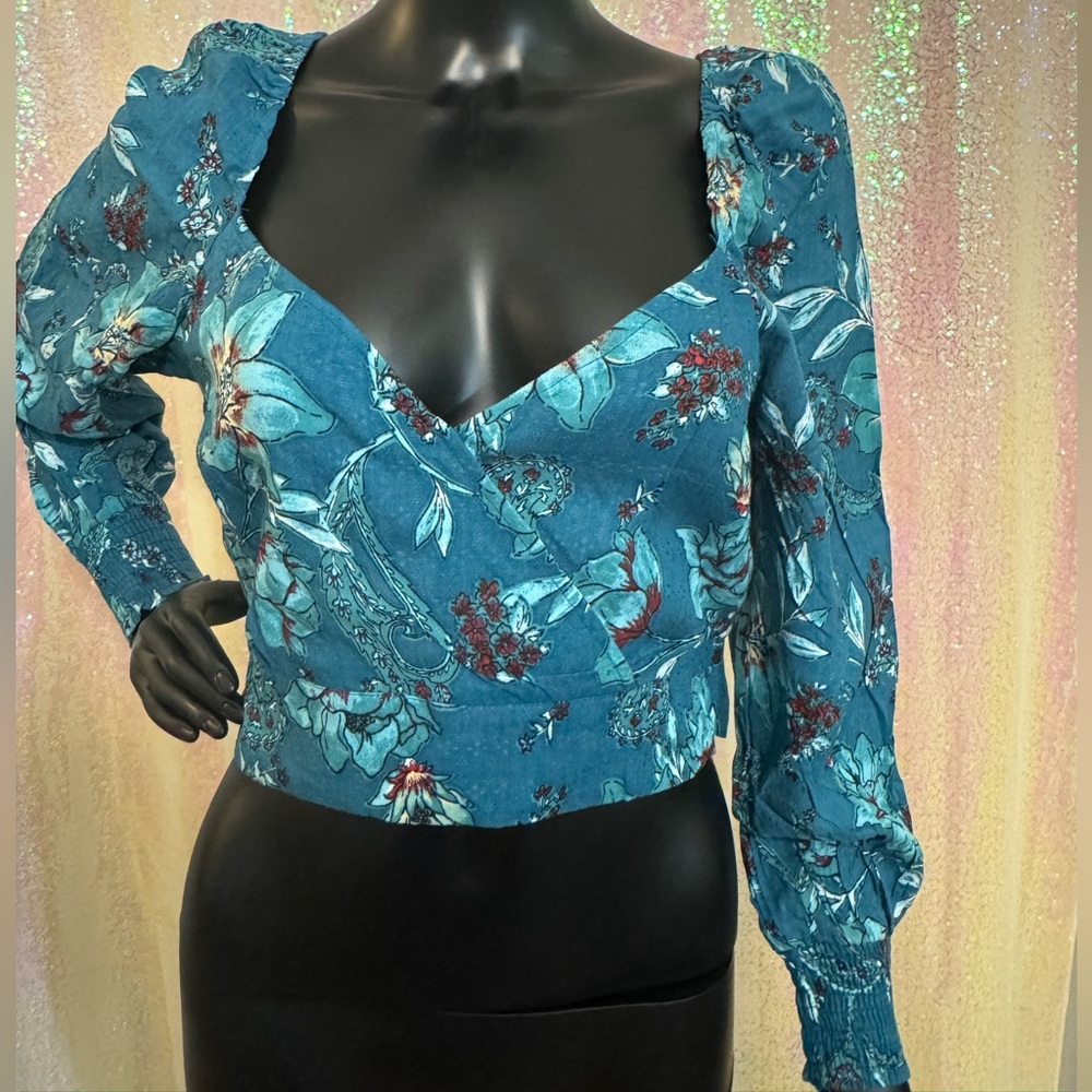 SYBILLE TEAL FLORAL CROSSOVER CROP TOP